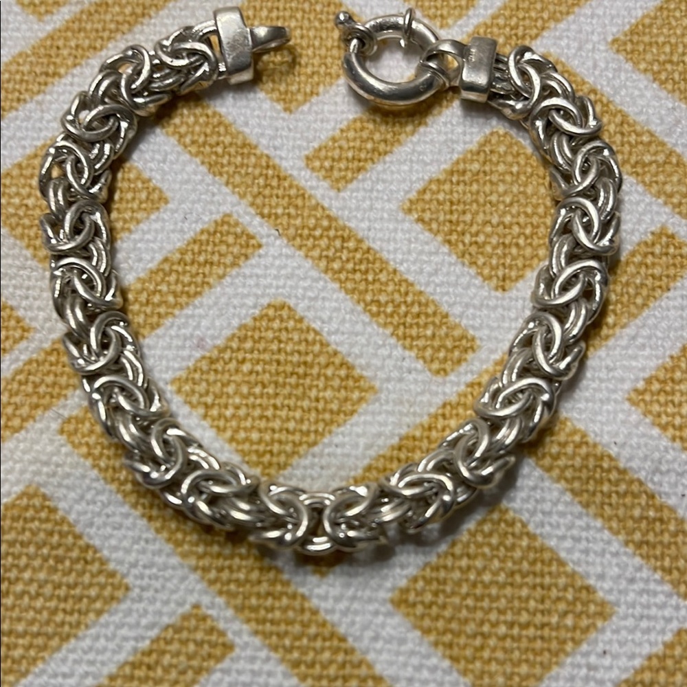 Elegant Silver Chain Bracelet